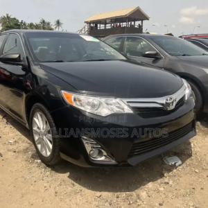 Toyota Camry 2020 XLE